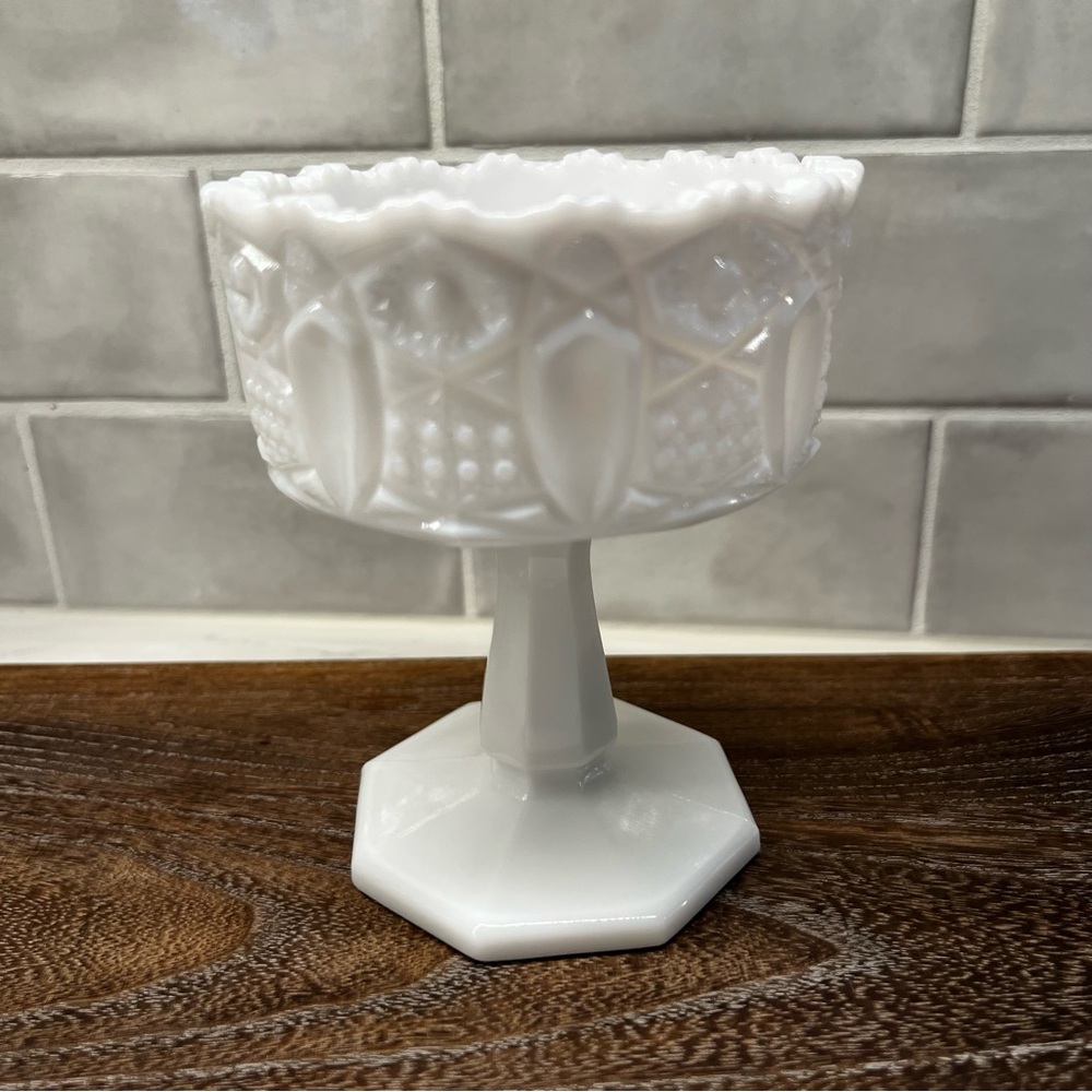 Vintage L. E. Smith Milk Glass Compote Dish